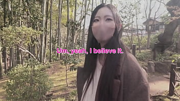 Amateur Japanese enjoys outdoor pee play in the forest